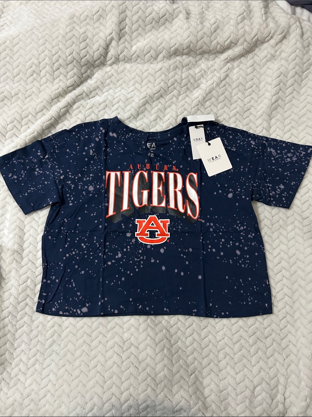 Auburn Tigers WEAR by Erin Andrews Women’s Bleach Wash Splatter Cropped T-Shirt